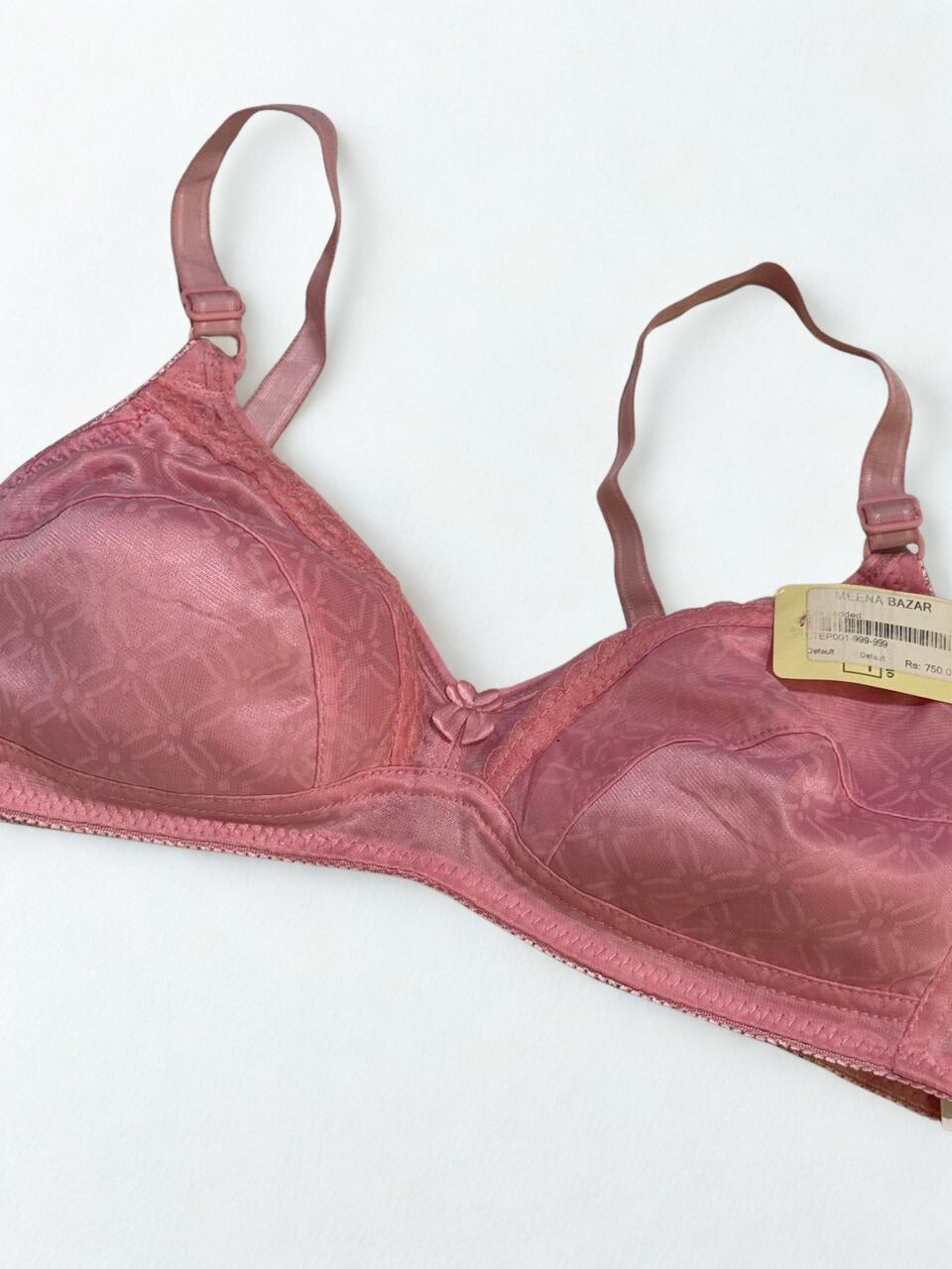 Light Padded Bra with Silky Soft Fabric – Wireless Comfort & Everyday Support