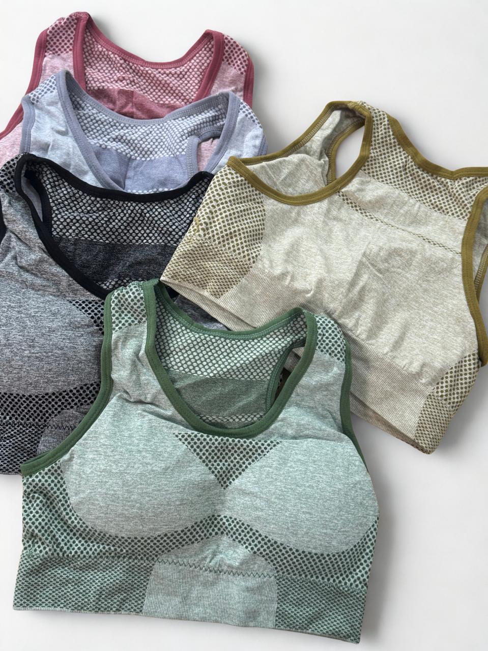 Women Seamless Mesh Padded Sports Bra – Breathable Stretch Comfort Tank (Free Size)