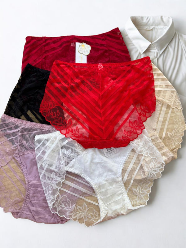 Pack of 3 Lace Panties for Women – Soft Breathable Mid Waist Underwear (Free Size M–L)