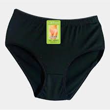 Simple 100% Cotton Briefs – Breathable & Cozy Daily Comfort